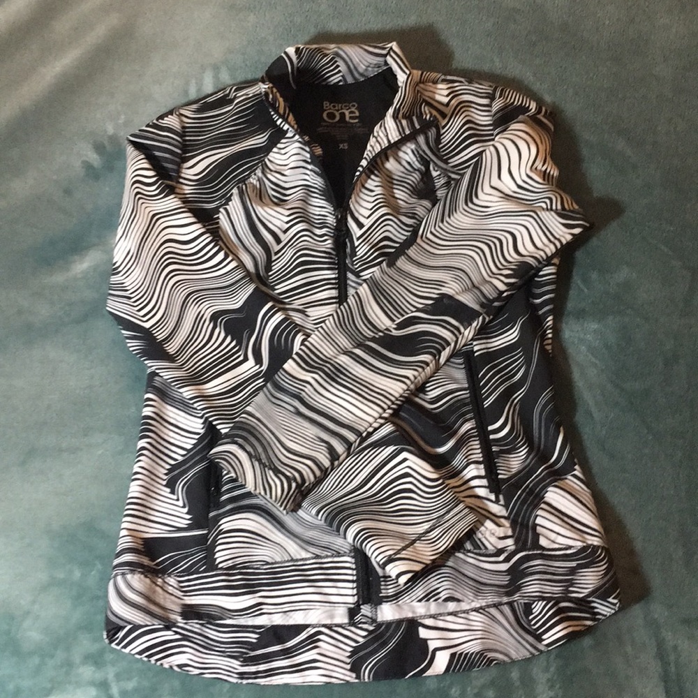 Scrub Jacket. - image 1